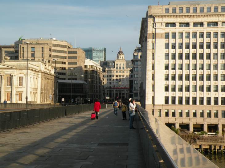  la City depuis le London Bridge